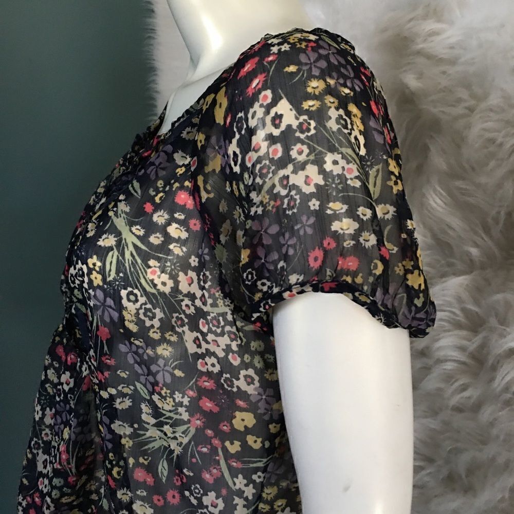 ANA Sheer Floral top - Picture 4 of 5